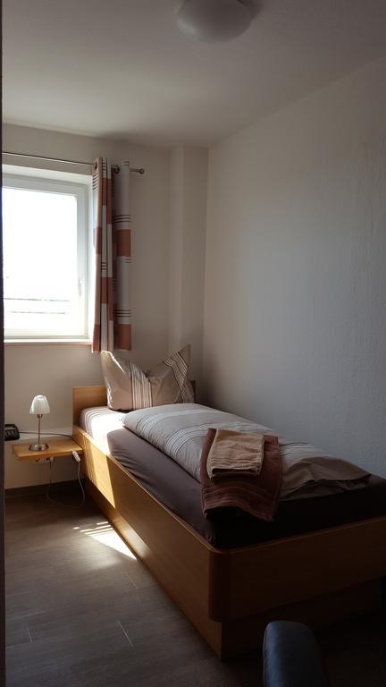 Hotel Am Kleinbahnhof Emden Exteriér fotografie