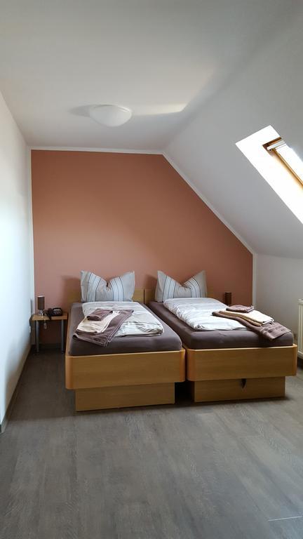 Hotel Am Kleinbahnhof Emden Exteriér fotografie